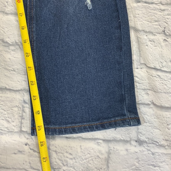 Almost Famous Vintage Mom Jeans Distressed Sz 13 Medium wash denim Stretch NWT - Picture 11 of 12